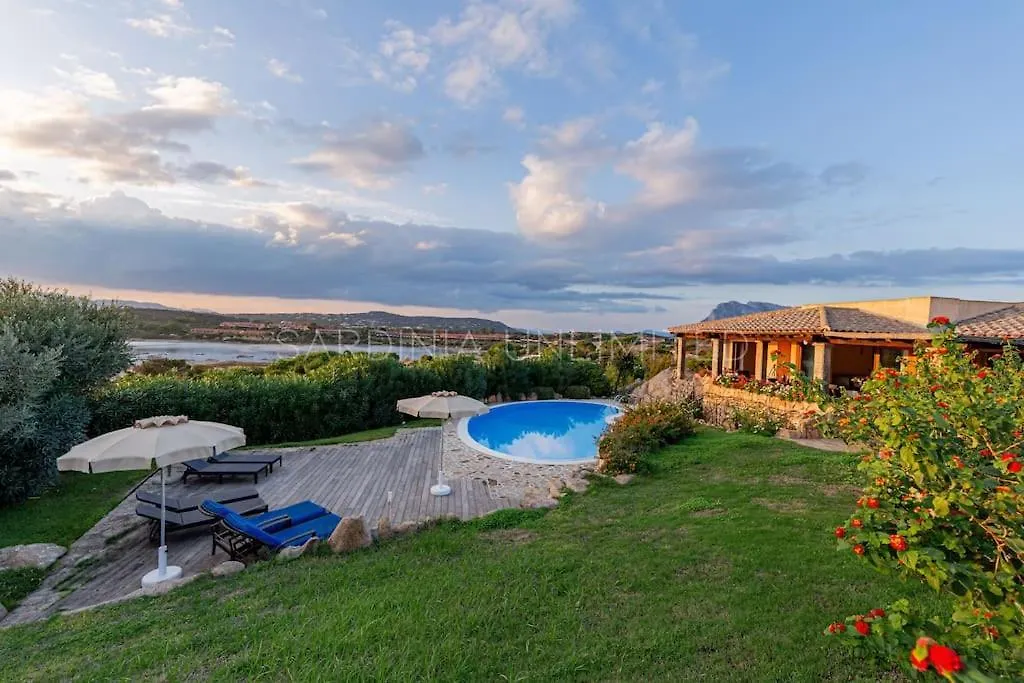 Villa Brandinchi Capo Coda Cavallo Itálie